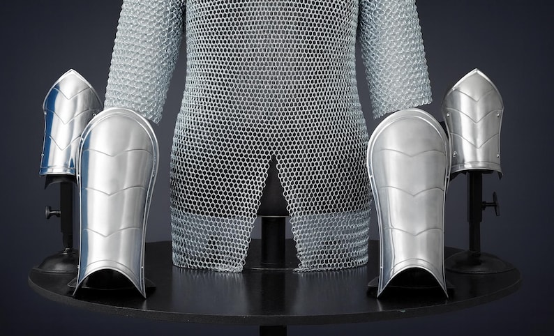 Men's Medieval Knight Armor Set: Steel Gorget Pauldron, Chainmail Shirt, LARP Cosplay image 8