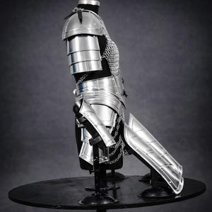 Brave Lady Knight Full Suits Armor Set: Handmade Elven Corset, Bracers, Pauldrons LARP, Cosplay image 4