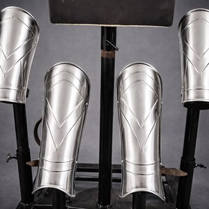 Female Medieval Knight Suits Armor Set: with Chainmail Mantle Cosplay Outfit LARP, Cosplay image 8