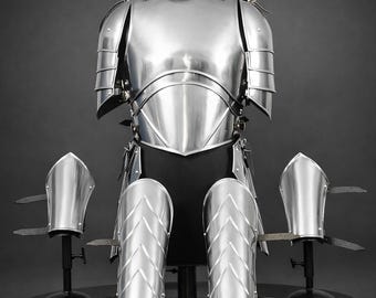Brave Lady Knight Warrior Queen Half Armor Cuirass Set: Medieval Renaissance LARP, Cosplay