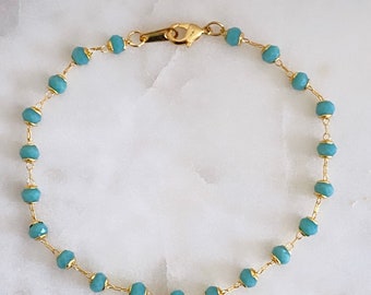Zierliches Türkis Armband: 24k Vergoldetes Perlenarmband