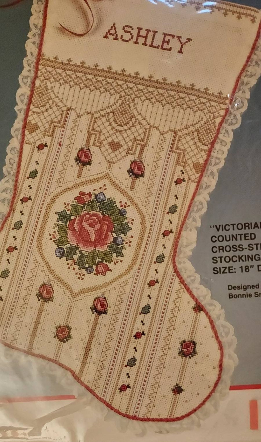 Bucilla Counted Cross Stitch Stocking: The Sounds Of Christmas 19 – Komplettes Kreuzstich-Set Für Weihnachtsstrumpf