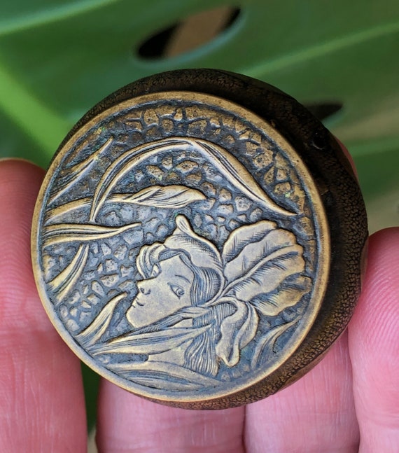 Tiny Celluloid Swans Down Powder Puff 1890 Japanes