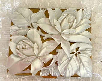 Gorgeous Compact Mother of Pearl Carved Shell Vintage Roses Beautiful Gifts for her Gift for Mother’s Day Gifts for Bride Girlfriend Sister!