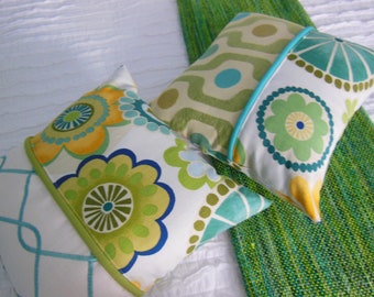 Green Turquoise Reversible Pillow - Bold Flower Pillow - Shades of Green Blue Basketweave Pillow - Aqua Embroidery Pillow - Pillow 3 Fabrics