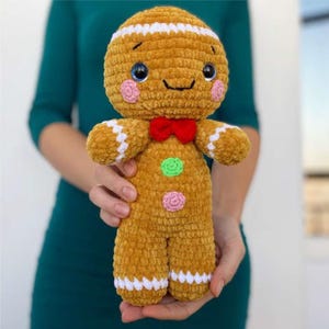 Gingerbread Man and Woman Crochet Pattern (crochet pattern, gingerbread man crochet pattern, amigurumi gingerbread) CR025B