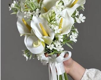 Elegante ramo de calas blancas: una flor nupcial atemporal, ramo de novia de lirios