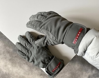 2000s Prada  Ski / Snowboard Insulated UNISEX Gloves Grey
