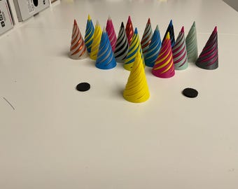 Kinetic Art Spinny Pyramid: Schreibtischspielzeug