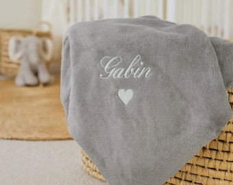 Couverture enfant personnalisée. Plaid bébé doux avec broderie prénom, idée cadeau unique pour la naissance et baby shower 80x100 cm