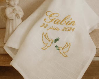 Lange baptême coton personnalisé. Brodé avec prénom, lange souvenir naissance, lange doux enfant et idée cadeau bébé original.