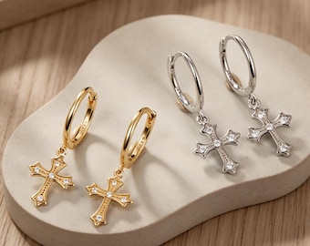 Zierliche Kreuz Hoop Ohrringe, Sterling Silber CZ Kreuz Ohrringe, Gold Kreuz Huggie Ohrringe, Perlen Hoop Ohrringe, Christlicher Schmuck für Frauen