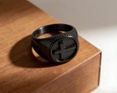 Minimalist Cross Ring Men — photo 9