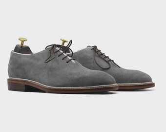 Ręcznie robione szare zamszowe buty typu oksford | Eleganckie, sznurowane buty ze skóry licowej | Klasyczne buty do smokingu | Buty biznesowe | Prezent dla niego