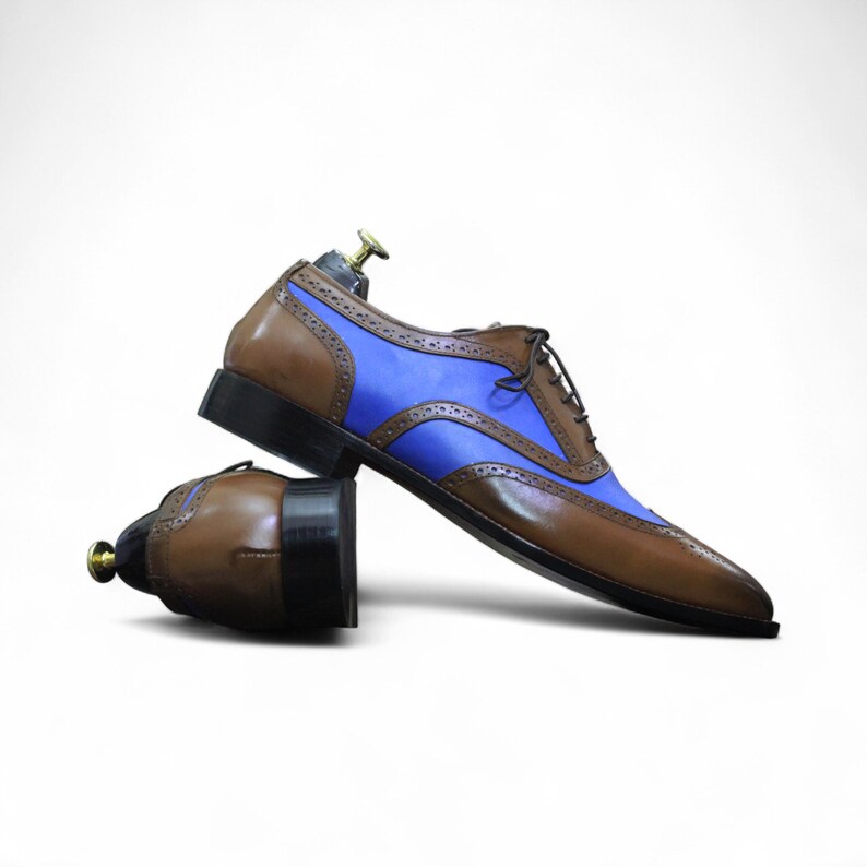 Sole view demonstrating the durable rubber sole for comfort and traction.