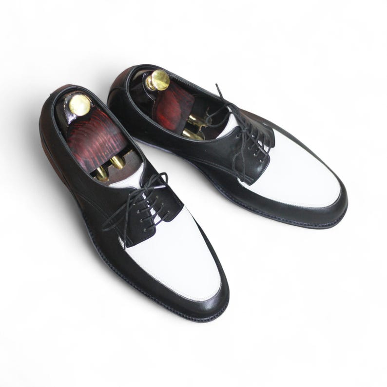 Top view highlighting the premium leather and adjustable lace-up design.