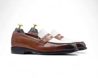 Zweifarbige Braun & Weiß Penny Loafers | Handgemachte Trendige Leder Loafers | Herren Kleid lässige Slip-On Schuhe Slip-On Schuhe | Geschenk für Ihn