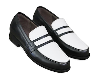 Ręcznie robione męskie dwukolorowe, czarno-białe, skórzane mokasyny typu penny loafers | Eleganckie, wsuwane buty wizytowe | Wygodne, stylowe, idealny prezent dla niego