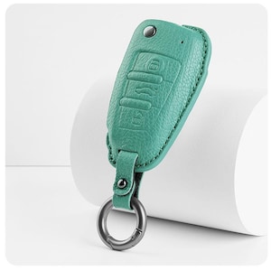 Personalized HandSewn Genuine leather Car Key Fob Cover for Audi A1 A3 A4 A6 A8 Quattro Q3 Q7 S3 S6 RS3 RS6 R8 TT TTS Flip Key Case Cover