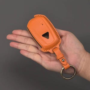 Funda para llave de motocicleta Triumph Speed Triple Rocket 3 Tiger, de cuero genuino cosida a mano y personalizada. imagen 2