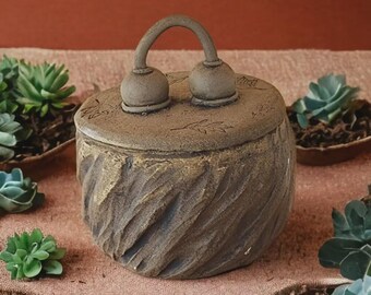Fryr Lidded Box – Asian Inspired Brown Ceramic Storage Jar with Handle