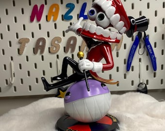 手描きのケインフィギュア - アメイジング・デジタル・サーカス、樹脂