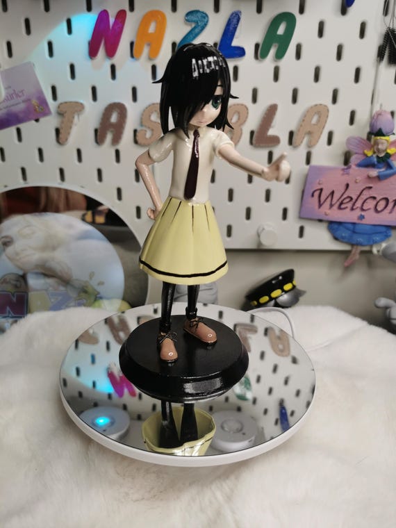 黒木智子フィギュア – ハンドメイドアニメコレクターアイテム（16cm
