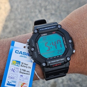 Casio AE-1600 Custom Digital Watch – Rare Green Display Mod | 10-Year Battery | 100M Water Resistant