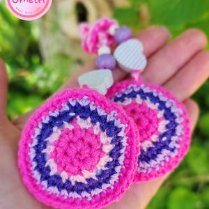 Parure de bijoux au crochet : collier bohème en coton, boucles d&#39;oreilles et breloque de sac avec perles vintage