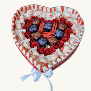 Gourmet chocolate heart box - Original gift to personalize - Romantic gift idea for Valentine&#39;s Day, birthday or thank you