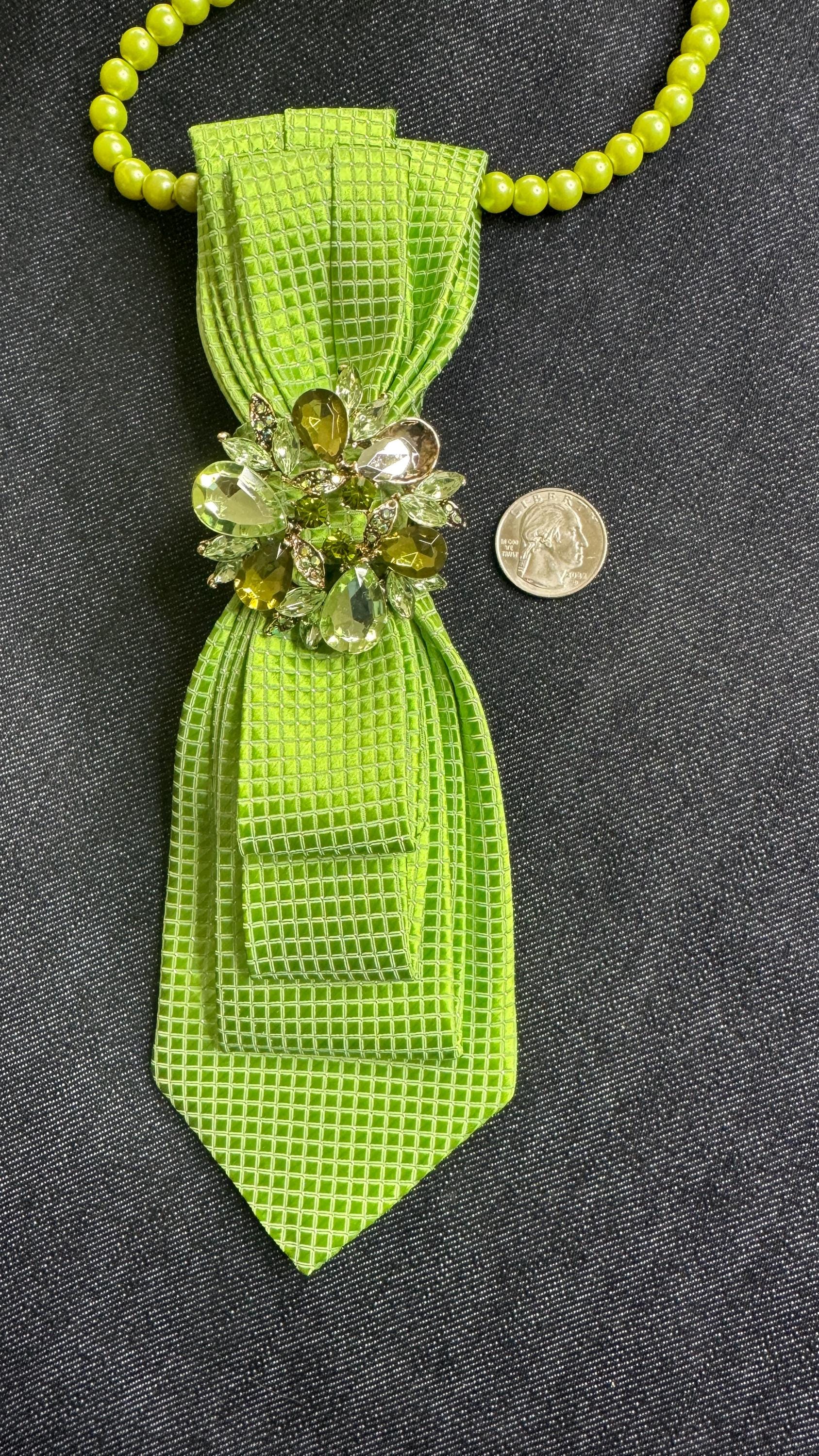 Olive Green Patterned Women’s Tie Necklace with Pearl Pin Sage Green Pearl Rhinestone Toggle Necklace, Sage Green  main image 2