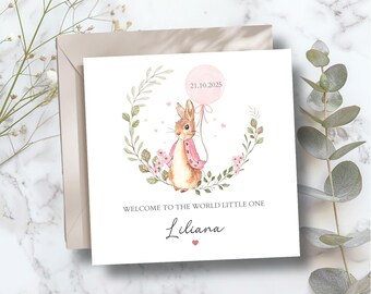 Carte de naissance personnalisée avec un lapin Flopsy, carte de vœux personnalisée pour la naissance d'une petite fille, carte avec le prénom du bébé, carte avec un lapin Peter Rabbit