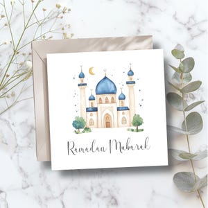 Gepersonaliseerde Ramadan Mubarak-kaart, Ramadan-kaart voor familie, Eid-kaart, Islamitische kaarten, Eid-cadeau, ontwerp met blauwe moskee afbeelding 1