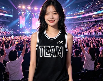 Camiseta de baloncesto personalizada para concierto, camiseta sin mangas de malla con nombre y número personalizados, regalo para fans de espectáculos musicales, ropa deportiva en blanco y negro.