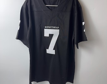 Colin Kaepernick #IMWITHKAP Trikot – Schwarzes Footballtrikot Nr. 7 | Sammlerstück für soziale Gerechtigkeit, komplett genähtes Film-Footballtrikot