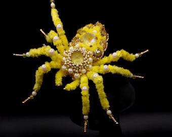 Fluffy Yellow Spider Brooch: Beaded Insect Jewelry with Pearls and Crystals