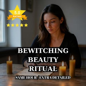 Könnte beinhalten: Ein Bild zeigt eine Frau mit langen braunen Haaren, die an einem Holztisch sitzt. Der Text "BEWITCHING BEAUTY RITUAL" ist prominent dargestellt. Angezündete Kerzen flankieren die Frau, und eine 5-Sterne-Bewertungsgrafik befindet sich oben links.