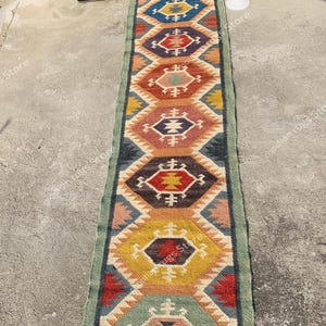 Handwoven Wool Jute Kilim Rug: Bohemian Geometric Indian Decor