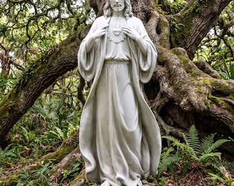 Estatua del Sagrado Corazón de Jesús de 62 cm / Estatua grande católica para jardín / Decoración religiosa para exteriores / Regalo de Cristo pintado a mano