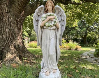 Estatua de ángel de jardín de 40 cm con corona de flores / Escultura de ángel conmemorativa para exteriores / Decoración para tumbas de cementerio / Regalo de condolencias / Figura para jardín