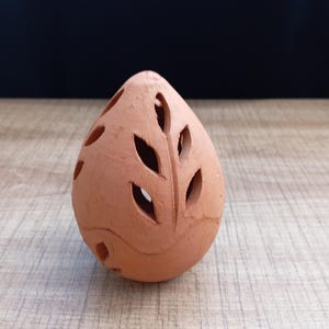 Handmade Incense burner cute Handmade Natural Clay Incense Burner - Terracotta Aromatherapy Holder with Leaf Design