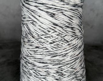 250 g - Hilo industrial Piuma + Nirvana con lurex y lentejuelas / gris-negro