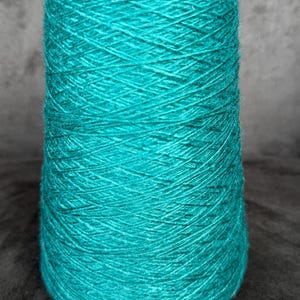 Cariaggi Shappe (310 г) Tussah Silk Yarn Cone Emerald Green
