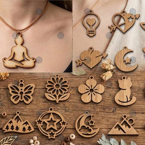 Puede incluir: Collares y colgantes de madera con diferentes formas, incluyendo una figura meditando, un gato, una mariposa, una flor, una luna creciente y un avión de papel. Los colgantes son de color marrón claro y se muestran sobre una superficie de madera.