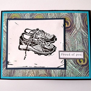 Proud of You - Running Shoe Block Print Congratulazioni, Biglietto d'auguri fatto a mano per i corridori - Maratona, Mezza Maratona