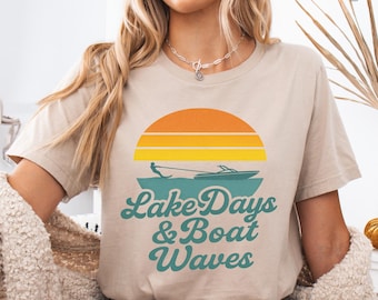 Lake Days Boat Wellen PNG, Retro Sommer Lake Life Sublimation, Bootfahren Sonnenuntergang Shirt Design