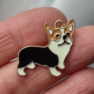 4 Corgi dog charms - C3680