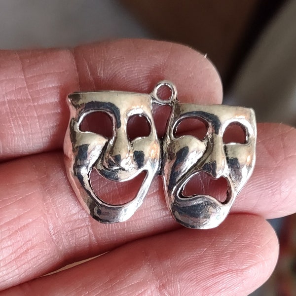 5 Theatre Drama Mask Charms in silver tone - C1557