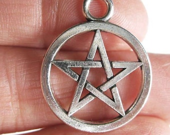 10 Pentagram Charms in Silver Tone - C2575