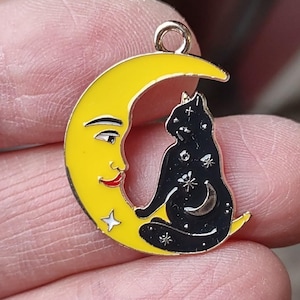 4 Enamel Black Cat Yellow Moon Pendants Charms with gold tone backing - C4072